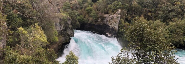 Paul recognises prayer responsibility to society